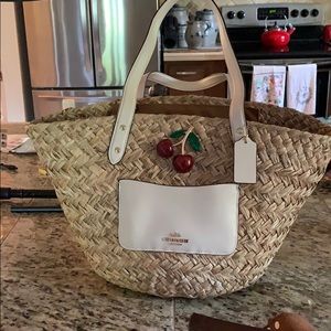 🍒COACH Cherry Basket Tote